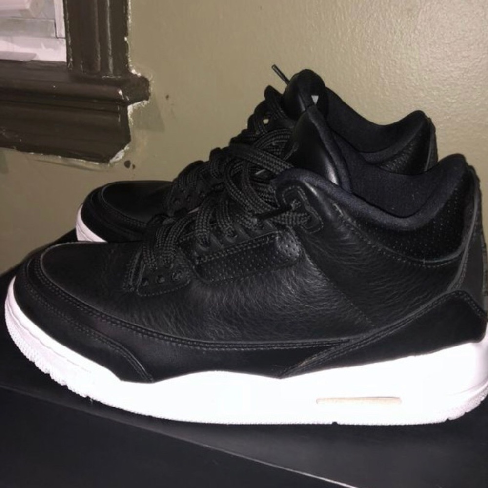 Jordan cyber Monday 3’s
